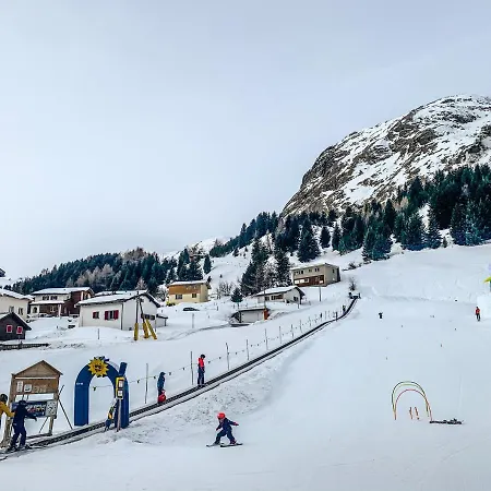 アパート In Den Bergen Mit Grosser Terrasse