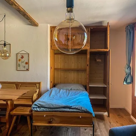 In Den Bergen Mit Grosser Terrasse Bivio