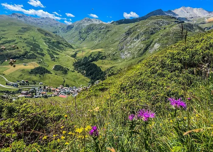 Appartamento In Den Bergen Mit Grosser Terrasse