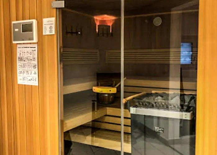 In Den Bergen Mit Grosser Terrasse