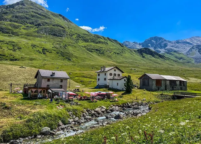 In Den Bergen Mit Grosser Terrasse بيفيو